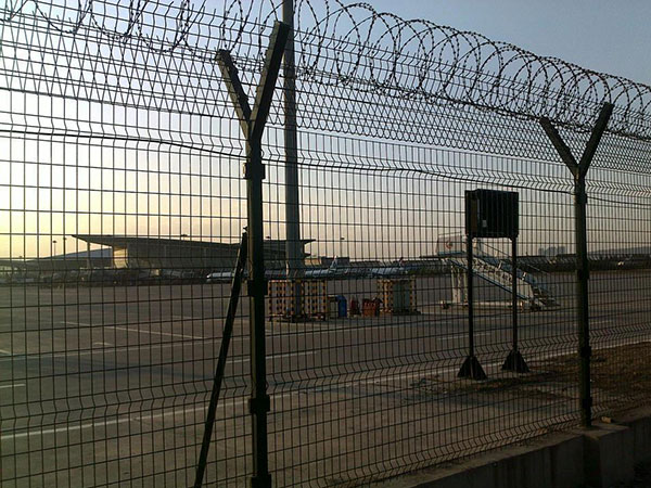 机场护栏网图片2